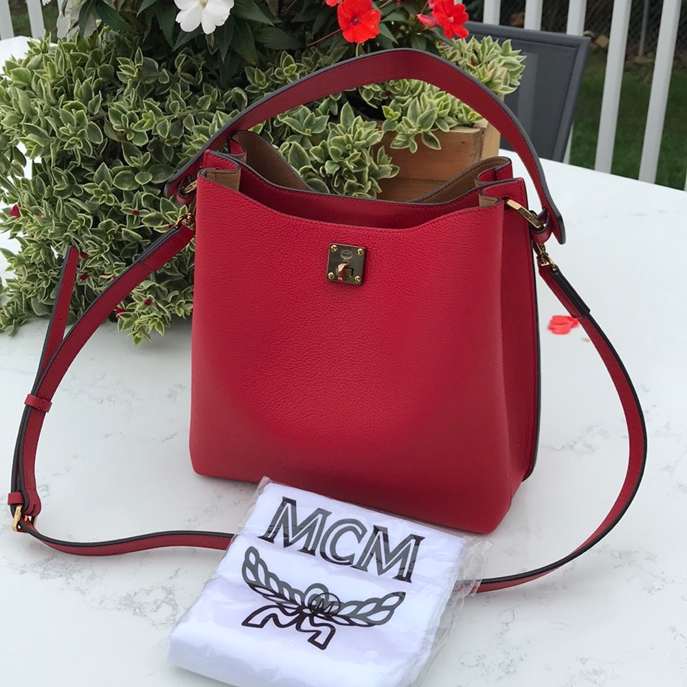 MCM NEW Milla Hobo Medium Bag - Picture 1 of 8